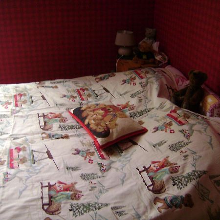 Les Volets Bleus Alsace Vosges Bed & Breakfast Urbes Exterior photo