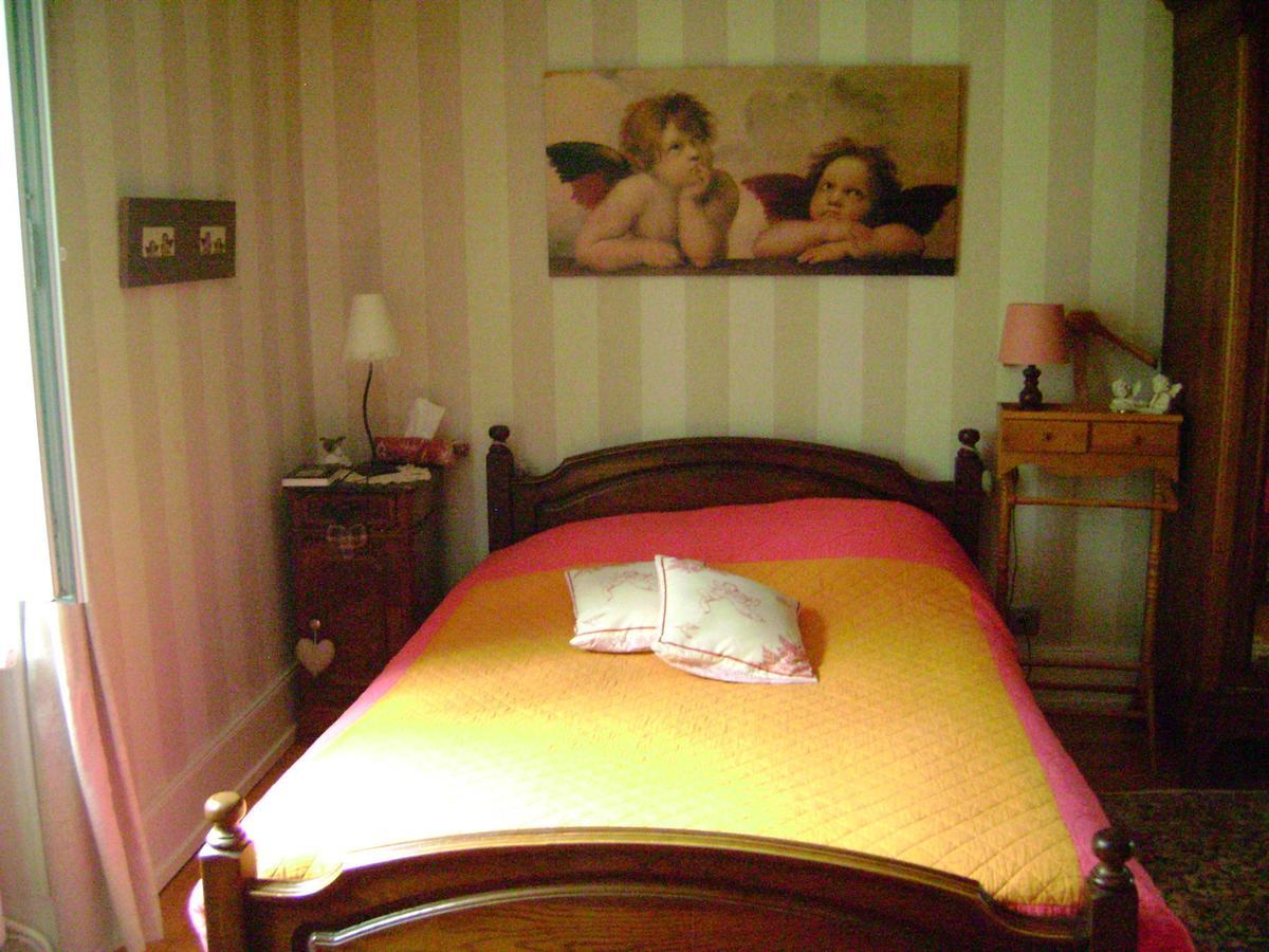 Les Volets Bleus Alsace Vosges Bed & Breakfast Urbes Room photo